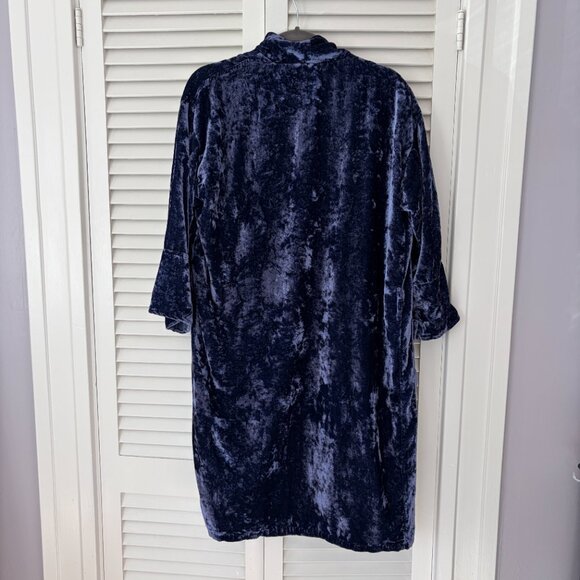 Pottery Barn Teen Harry Potter Ravenclaw bathrobe S/M purple velvet *flaw* - Picture 8 of 9